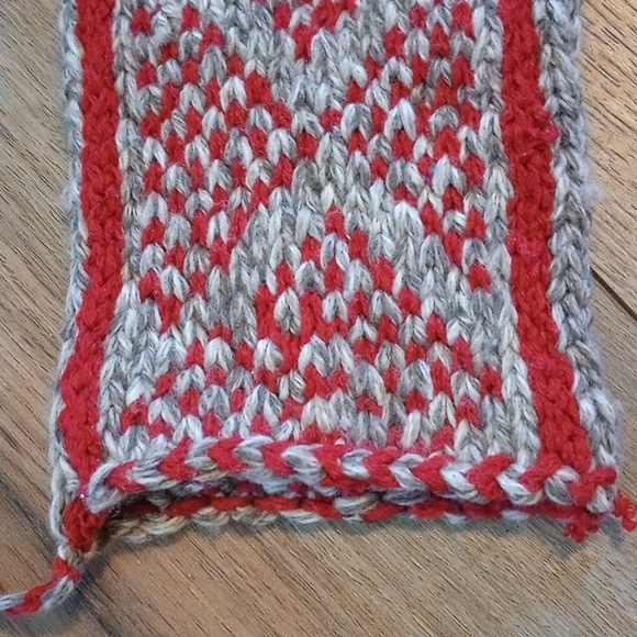 Slippers - Picture 3 of 4